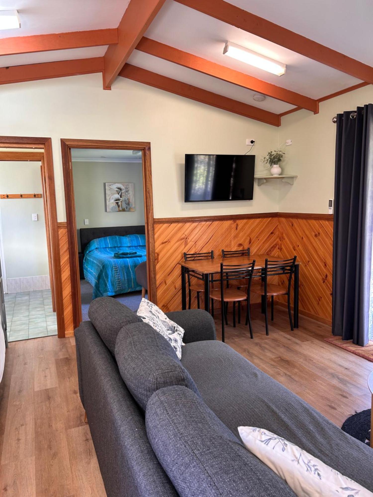 فندق Millicent Lakeside Caravan Park المظهر الخارجي الصورة